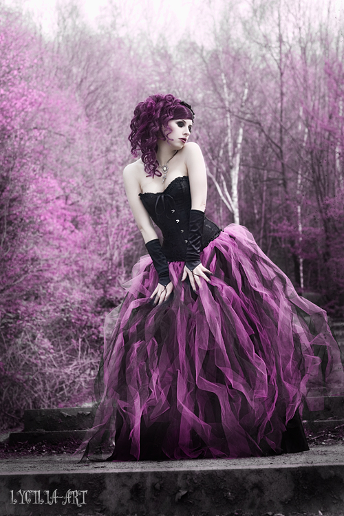 https://orig08.deviantart.net/0650/f/2014/095/7/2/violet_goth_by_lycilia-d7d487l.jpg